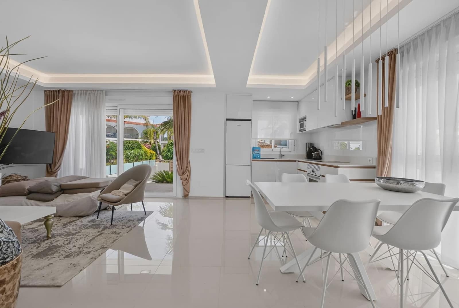 2 Zimmer Apartment zu verkaufen in Rojales mit Pool Garage - 329.900 € (Ref: 9984055)