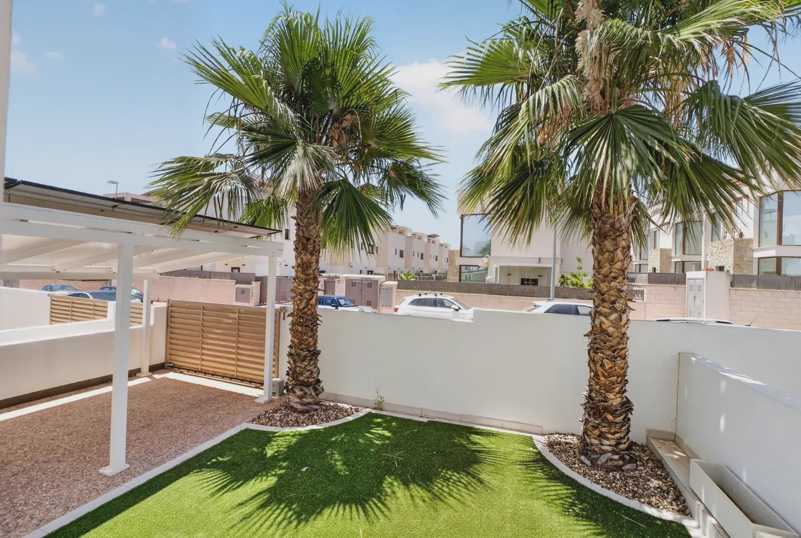 2 Zimmer Apartment zu verkaufen in Rojales mit Pool Garage - 329.900 € (Ref: 9984055)