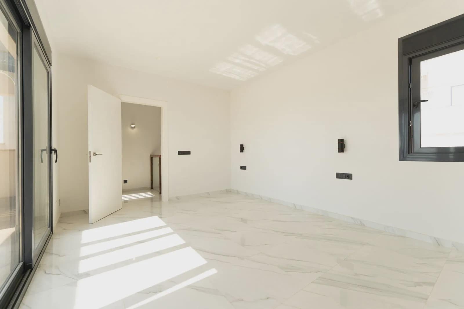 3 quarto Moradia para venda em San Miguel de Salinas com piscina garagem - 545 000 € (Ref: 9984092)