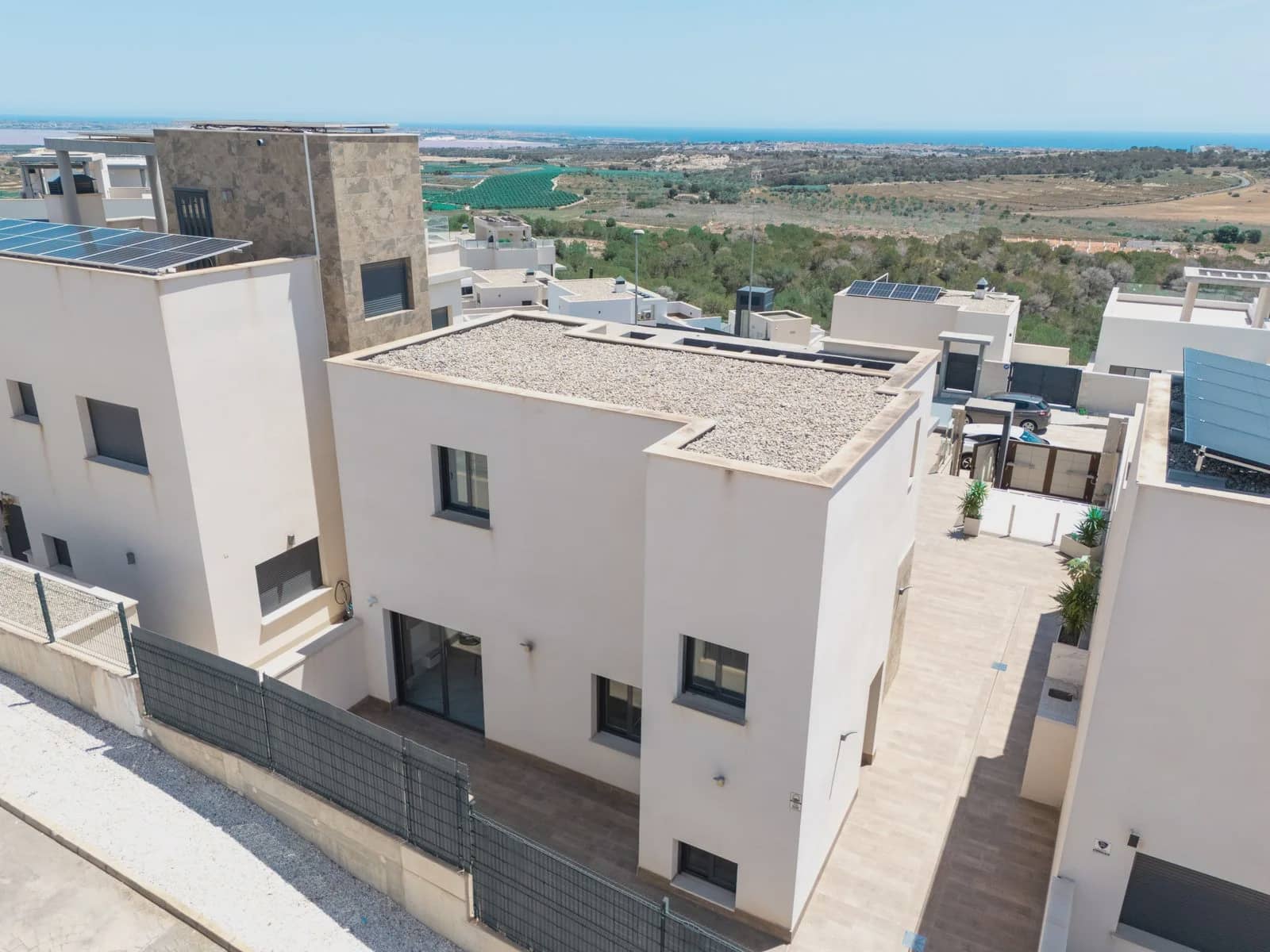 3 quarto Moradia para venda em San Miguel de Salinas com piscina garagem - 545 000 € (Ref: 9984092)