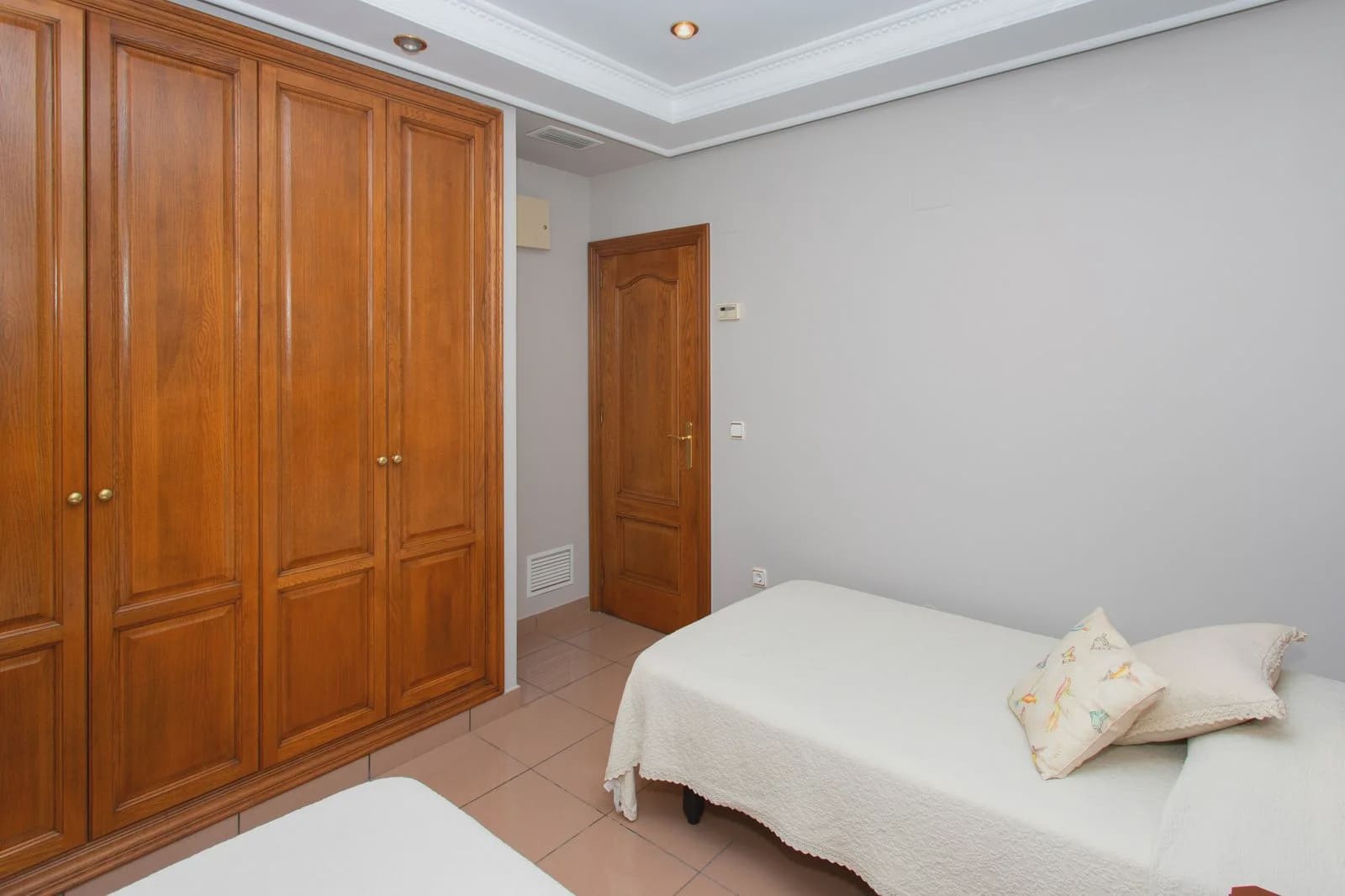 4 quarto Moradia para venda em Torrevieja com piscina garagem - 549 000 € (Ref: 9984093)