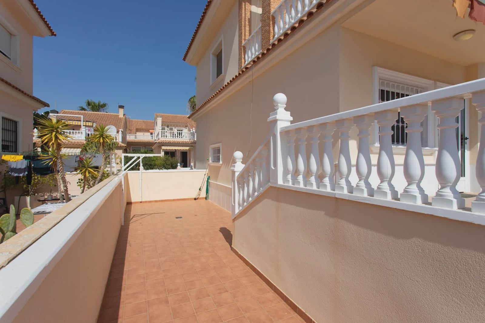 4 quarto Moradia para venda em Torrevieja com piscina garagem - 549 000 € (Ref: 9984093)