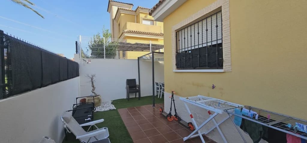 3 slaapkamer Villa te koop in Lo Crispin met zwembad garage - € 220.000 (Ref: 9984182)