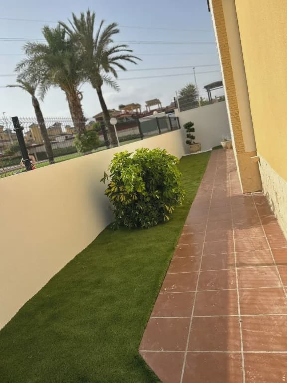 3 slaapkamer Villa te koop in Lo Crispin met zwembad garage - € 220.000 (Ref: 9984182)