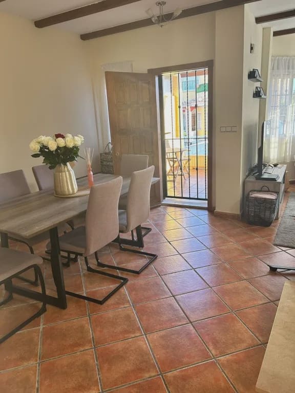 3 slaapkamer Villa te koop in Lo Crispin met zwembad garage - € 220.000 (Ref: 9984182)