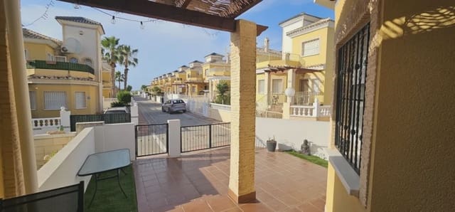 3 slaapkamer Villa te koop in Lo Crispin, Algorfa met zwembad garage - € 220.000 (Ref: 9984182)