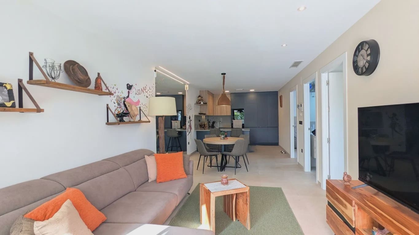 2 sovrum Lägenhet till salu i Lo Crispin med pool garage - 225 000 € (Ref: 9984183)
