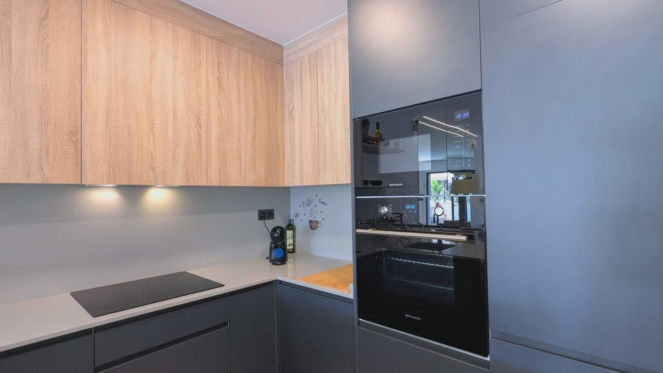 2 sovrum Lägenhet till salu i Lo Crispin med pool garage - 225 000 € (Ref: 9984183)