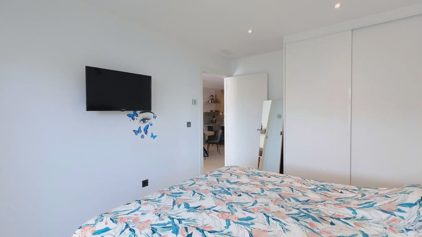 2 sovrum Lägenhet till salu i Lo Crispin med pool garage - 225 000 € (Ref: 9984183)