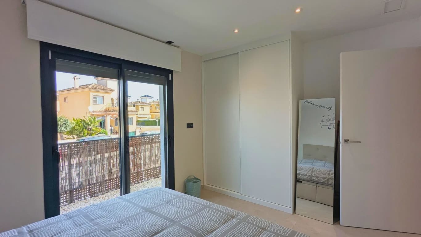 2 sovrum Lägenhet till salu i Lo Crispin med pool garage - 225 000 € (Ref: 9984183)