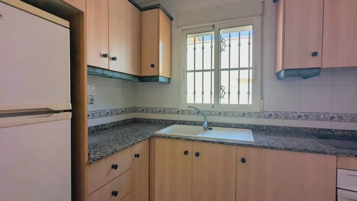 3 soveværelse Villa til salg i Lo Crispin med swimmingpool garage - € 225.000 (Ref: 9984184)