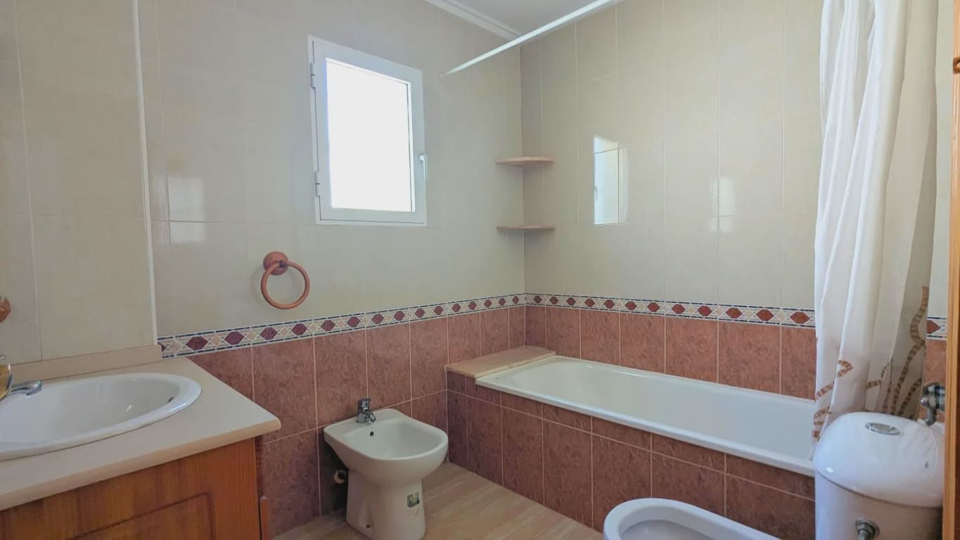 3 soveværelse Villa til salg i Lo Crispin med swimmingpool garage - € 225.000 (Ref: 9984184)