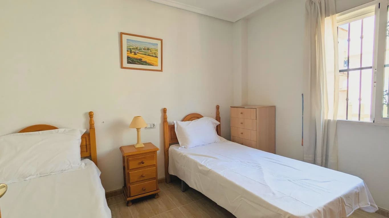 3 soveværelse Villa til salg i Lo Crispin med swimmingpool garage - € 225.000 (Ref: 9984184)