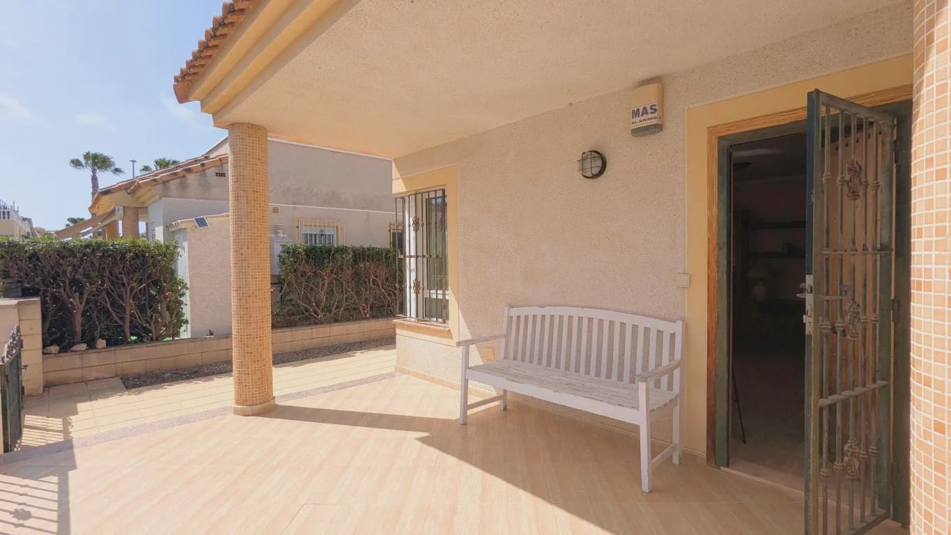 3 soveværelse Villa til salg i Lo Crispin med swimmingpool garage - € 225.000 (Ref: 9984184)