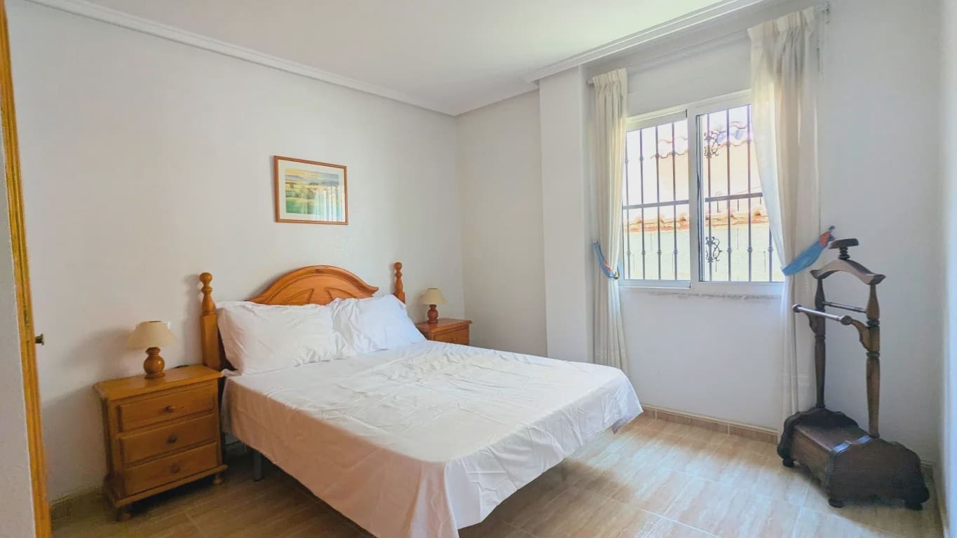 3 soveværelse Villa til salg i Lo Crispin med swimmingpool garage - € 225.000 (Ref: 9984184)