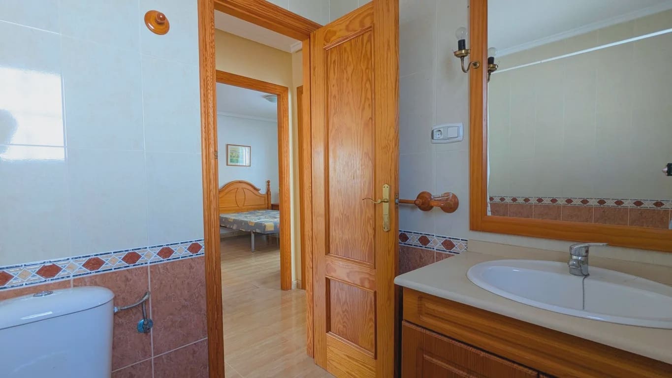3 soveværelse Villa til salg i Lo Crispin med swimmingpool garage - € 225.000 (Ref: 9984184)