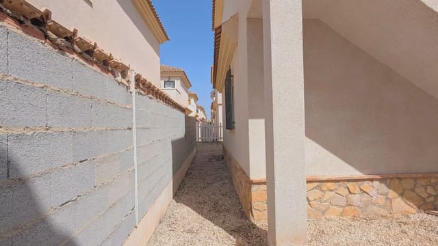 Chalet de 3 habitaciones en Lo Crispin, Algorfa en venta con piscina garaje - 225.000 € (Ref: 9984184)