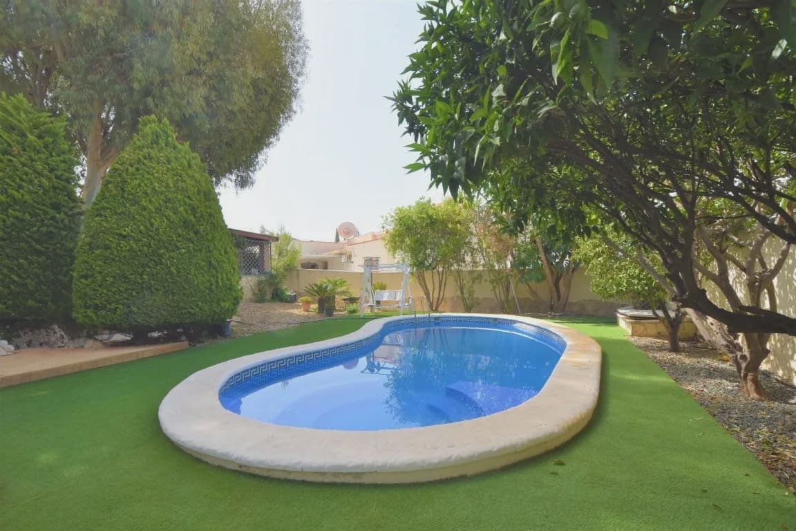 5 quarto Moradia para venda em Ciudad Quesada com piscina garagem - 630 000 € (Ref: 9984185)
