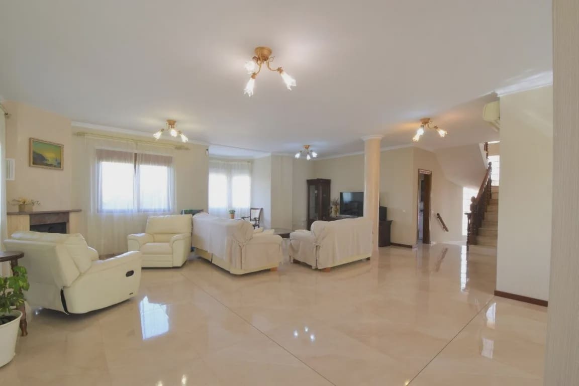 5 quarto Moradia para venda em Ciudad Quesada com piscina garagem - 630 000 € (Ref: 9984185)