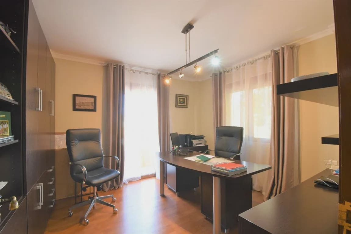 5 quarto Moradia para venda em Ciudad Quesada com piscina garagem - 630 000 € (Ref: 9984185)