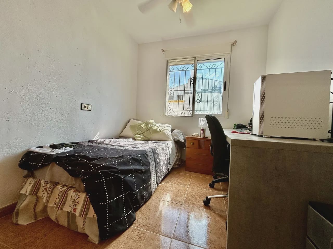 3 Zimmer Haus zu verkaufen in Los Altos mit Pool Garage - 209.000 € (Ref: 9987144)