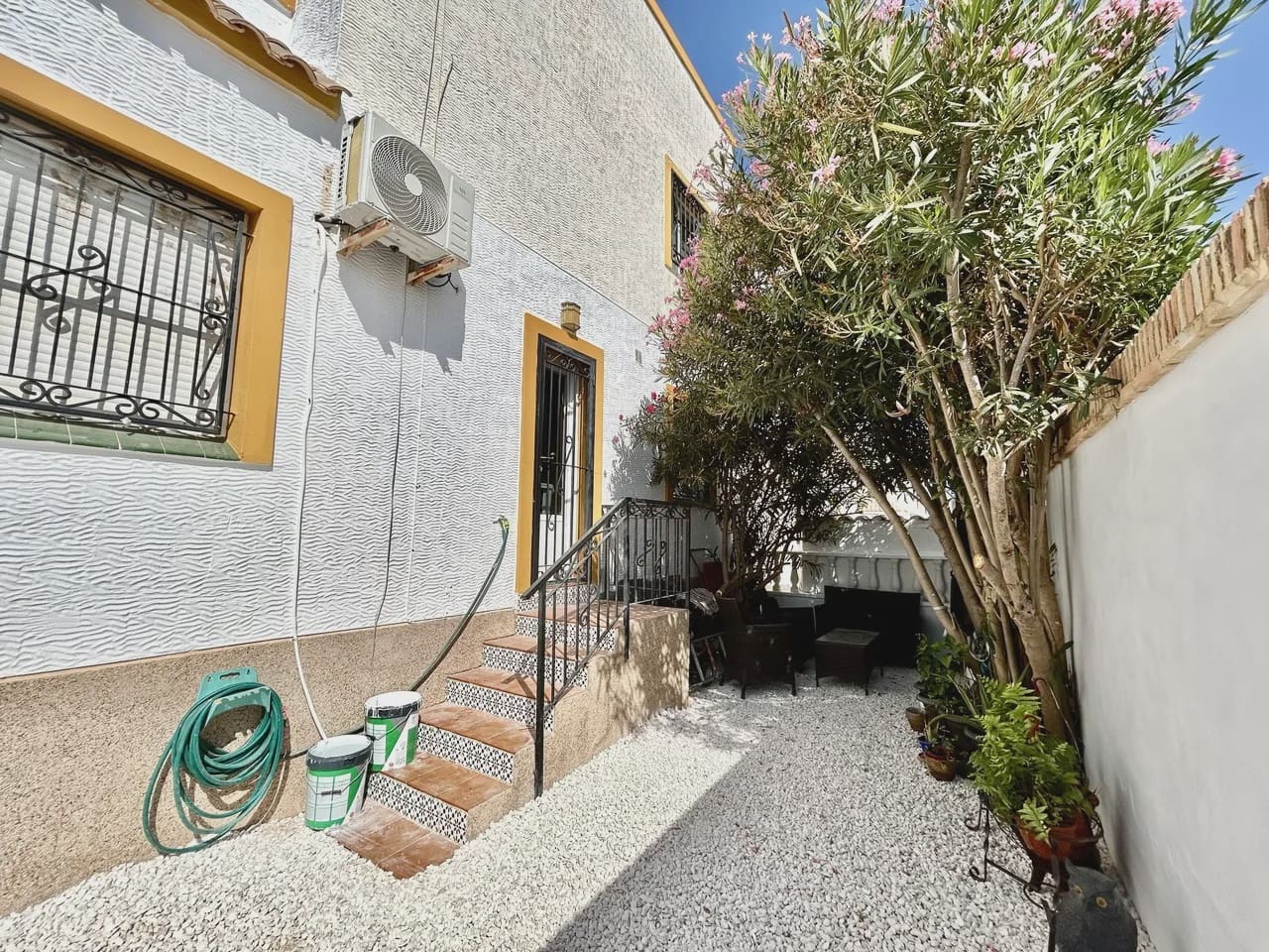 3 Zimmer Haus zu verkaufen in Los Altos mit Pool Garage - 209.000 € (Ref: 9987144)