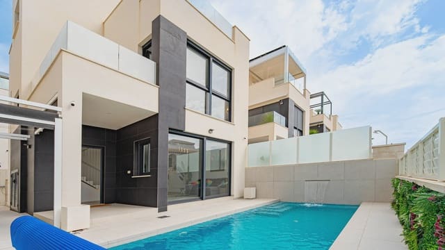 4 sypialnia Willa na sprzedaż w Punta Prima, Orihuela z basenem garażem - 650 000 € (Ref: 9994462)
