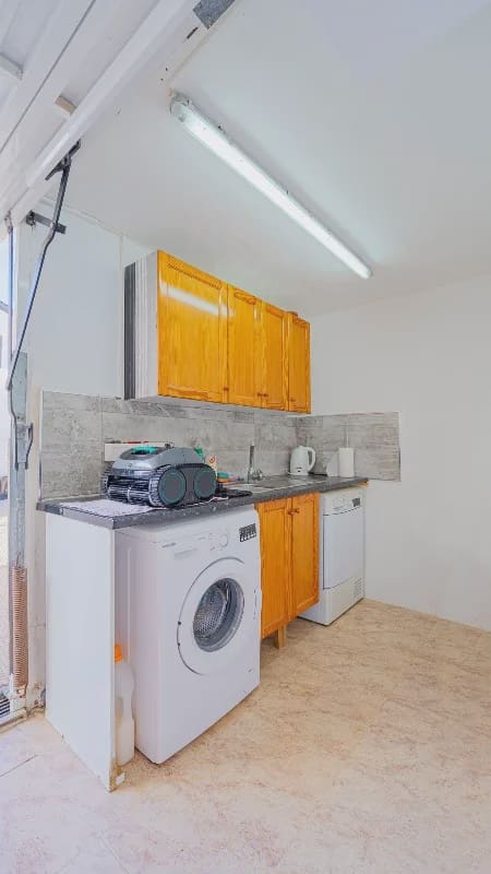 2 Zimmer Villa zu verkaufen in Orihuela Costa mit Pool Garage - 245.000 € (Ref: 9994463)