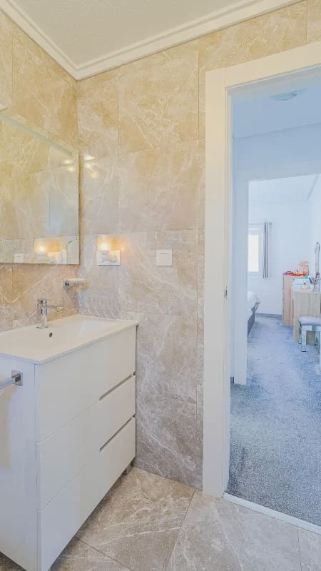 2 Zimmer Villa zu verkaufen in Orihuela Costa mit Pool Garage - 245.000 € (Ref: 9994463)