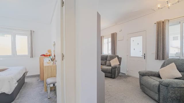 2 Zimmer Villa zu verkaufen in Orihuela Costa, Orihuela mit Pool Garage - 245.000 € (Ref: 9994463)
