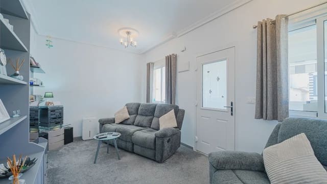 2 Zimmer Villa zu verkaufen in Orihuela Costa, Orihuela mit Pool Garage - 245.000 € (Ref: 9994463)