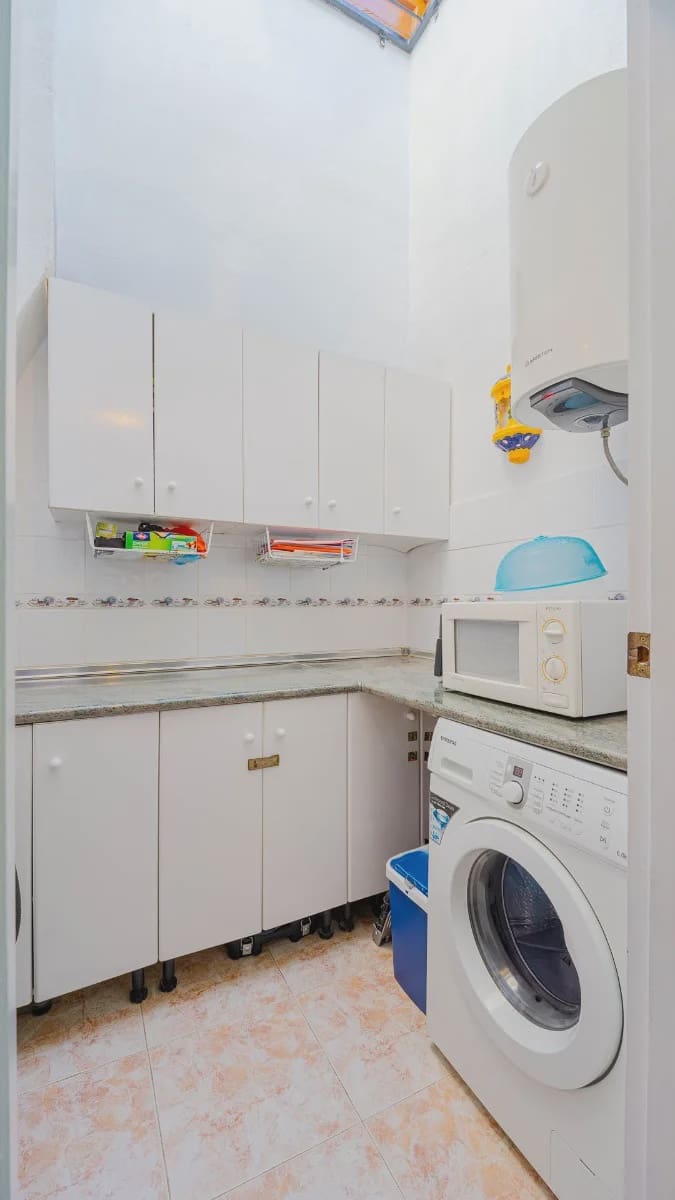 3 Zimmer Haus zu verkaufen in Playa Flamenca mit Pool Garage - 259.000 € (Ref: 9994464)