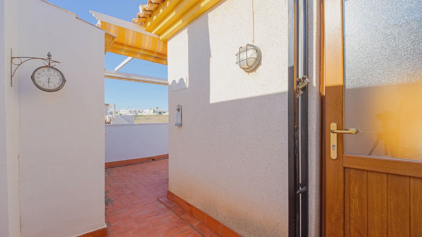 3 Zimmer Haus zu verkaufen in Playa Flamenca mit Pool Garage - 259.000 € (Ref: 9994464)