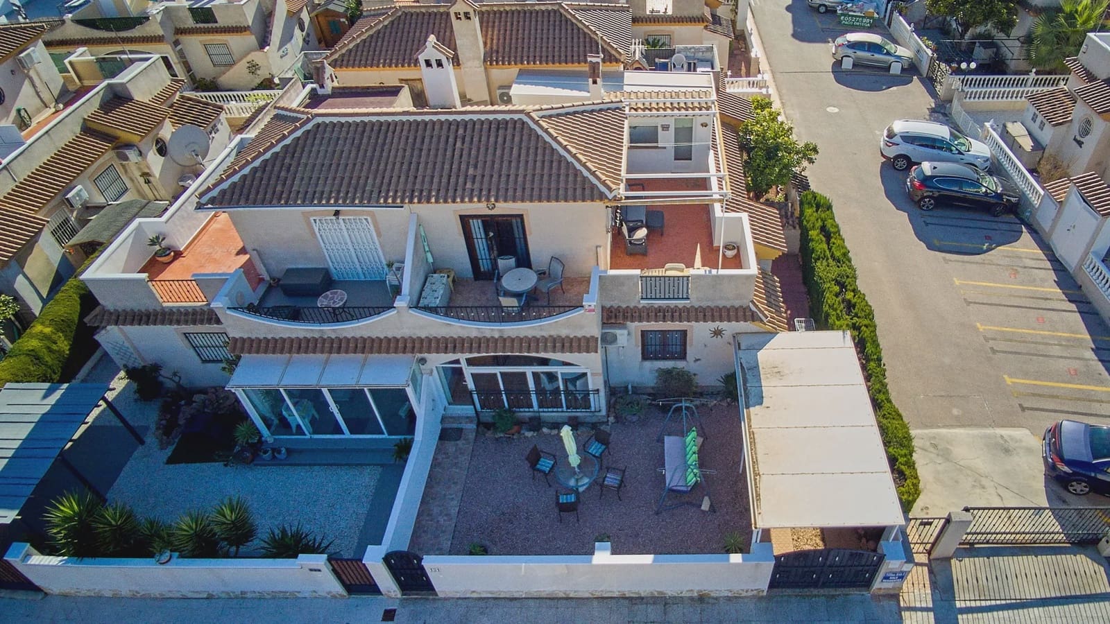 3 Zimmer Haus zu verkaufen in Playa Flamenca mit Pool Garage - 259.000 € (Ref: 9994464)