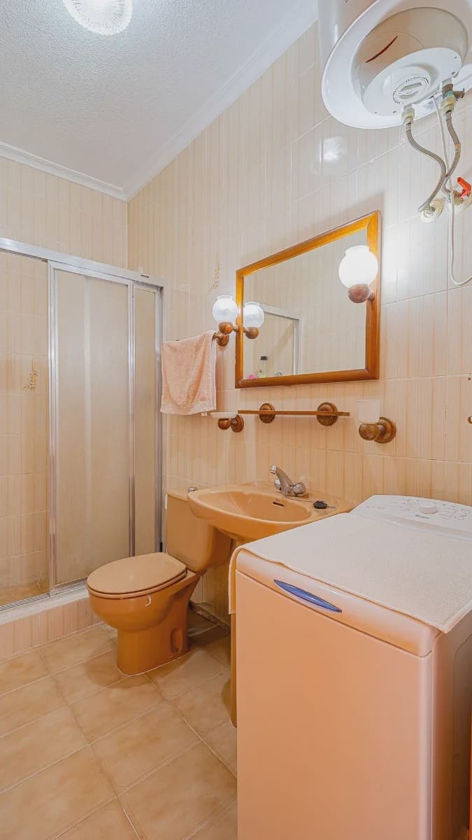 2 soveværelse Lejlighed til salg i Punta Prima med swimmingpool - € 165.000 (Ref: 9994465)