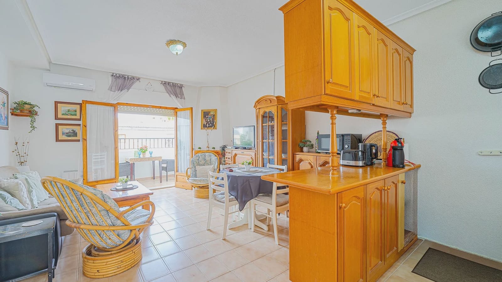 2 soveværelse Lejlighed til salg i Punta Prima med swimmingpool - € 165.000 (Ref: 9994465)