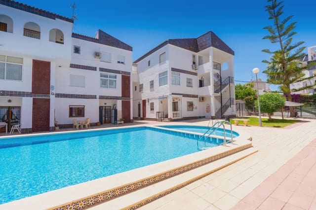 2 soveværelse Lejlighed til salg i Punta Prima, Torrevieja med swimmingpool - € 165.000 (Ref: 9994465)