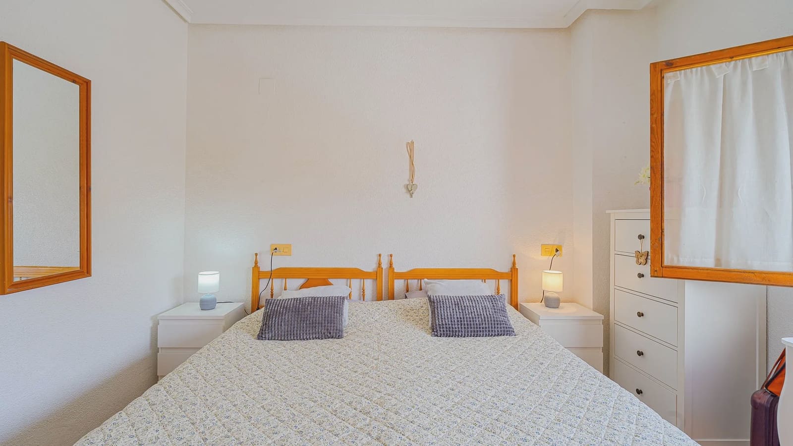 2 soveværelse Lejlighed til salg i Punta Prima med swimmingpool - € 165.000 (Ref: 9994465)