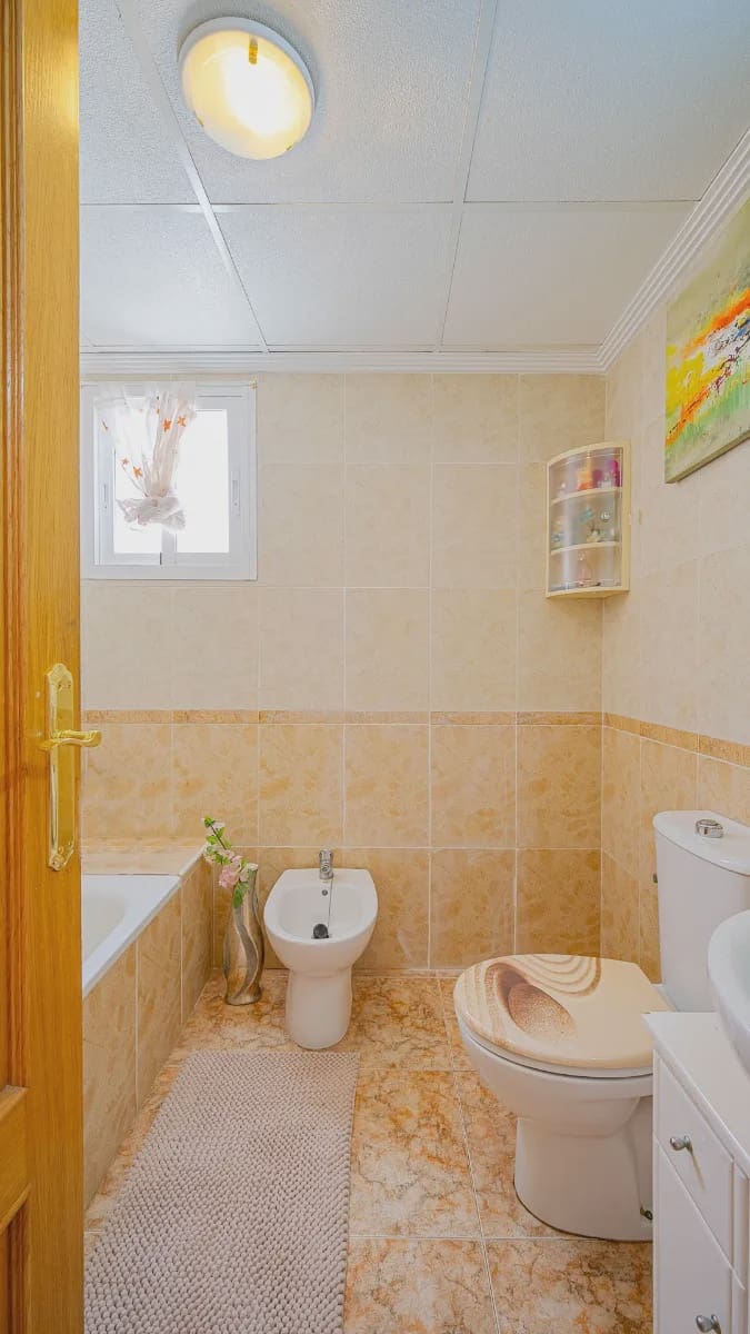 3 camera da letto Casa in vendita in Torrevieja con piscina garage - 265.000 € (Rif: 9994467)