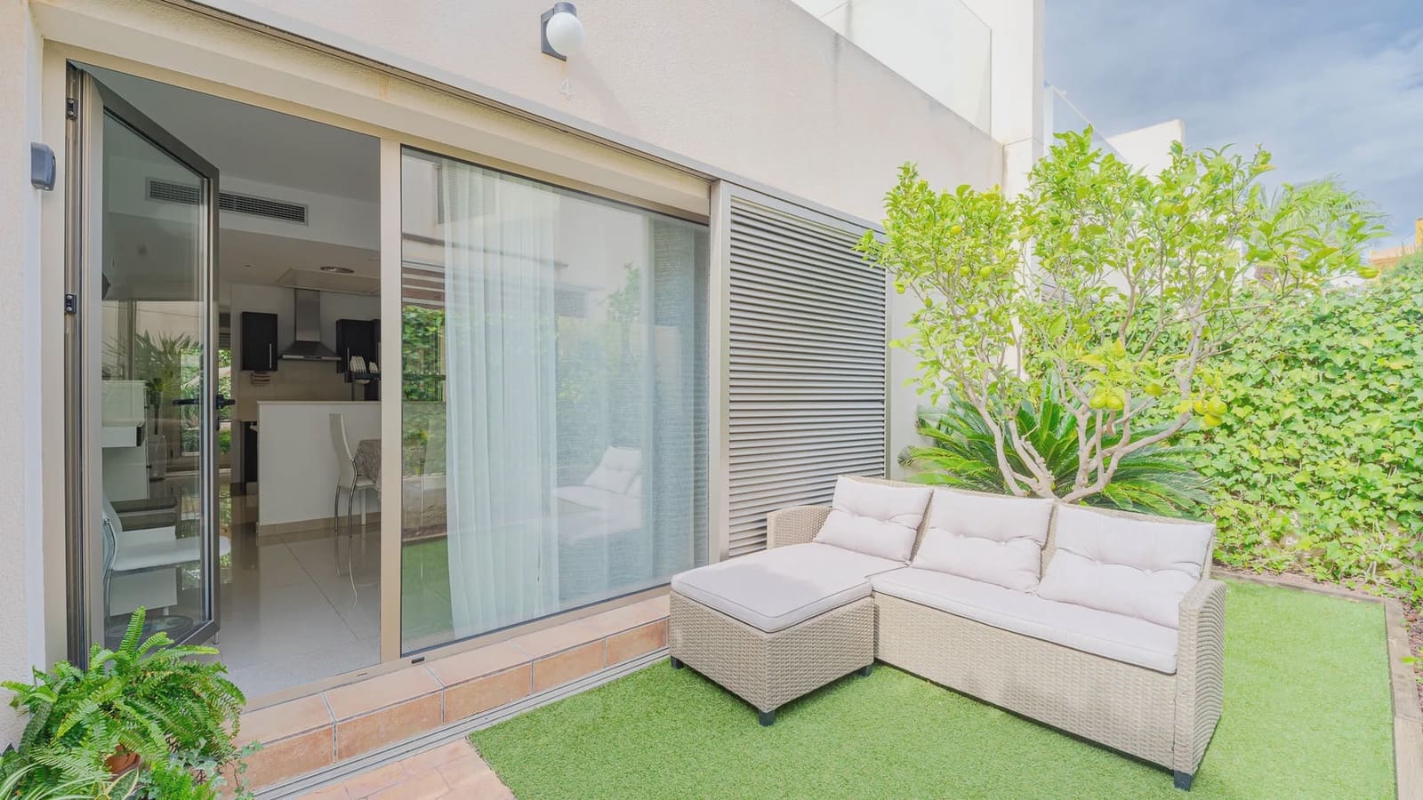 3 sovrum Hus till salu i Punta Prima med pool garage - 355 000 € (Ref: 9994468)