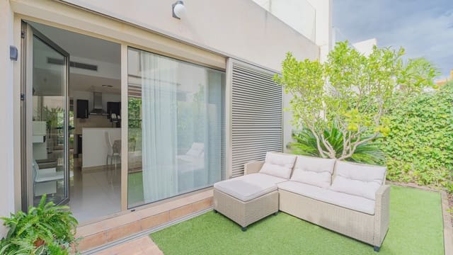 3 soveværelse Byhus til salg i Punta Prima, Torrevieja med swimmingpool garage - € 355.000 (Ref: 9994468)