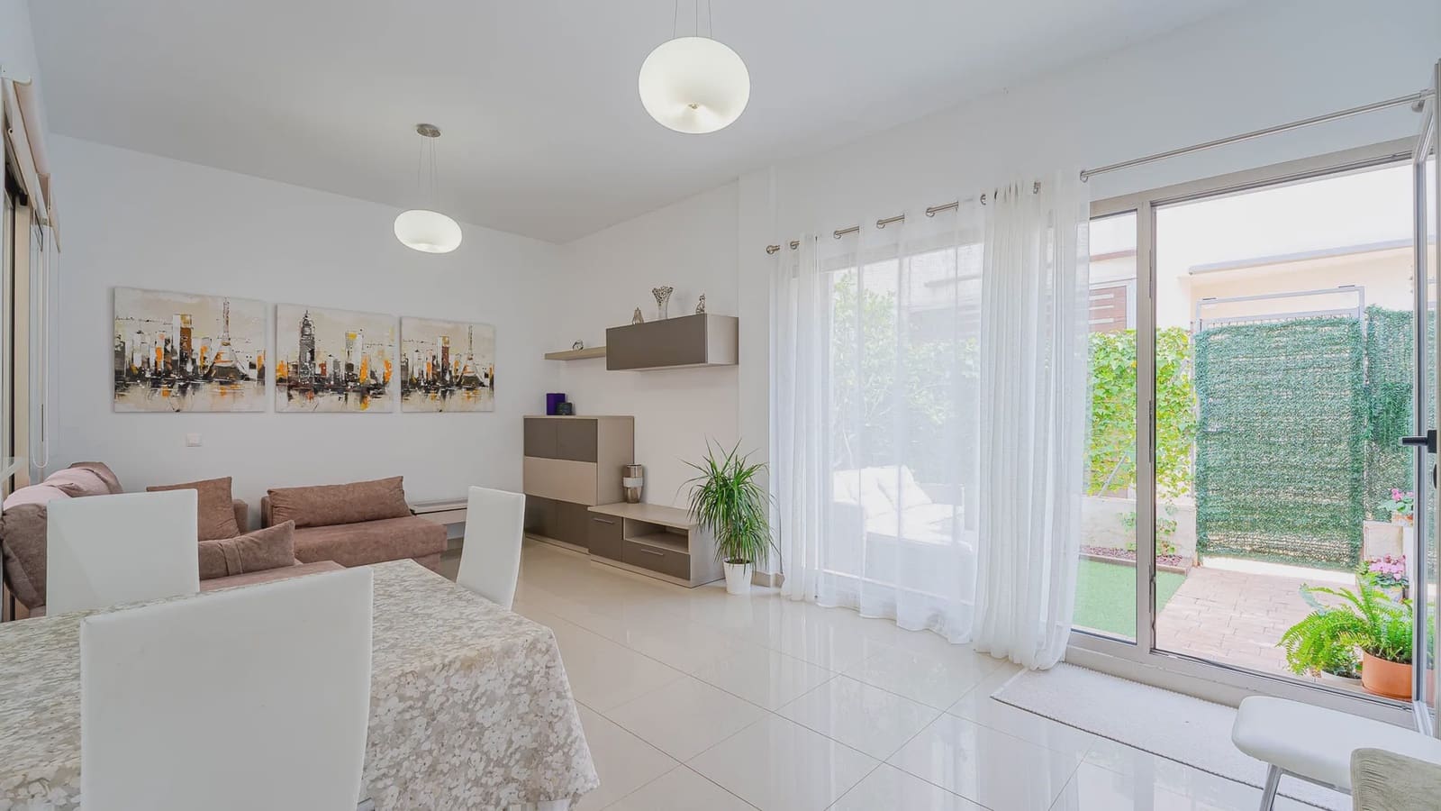 3 sovrum Hus till salu i Punta Prima med pool garage - 355 000 € (Ref: 9994468)