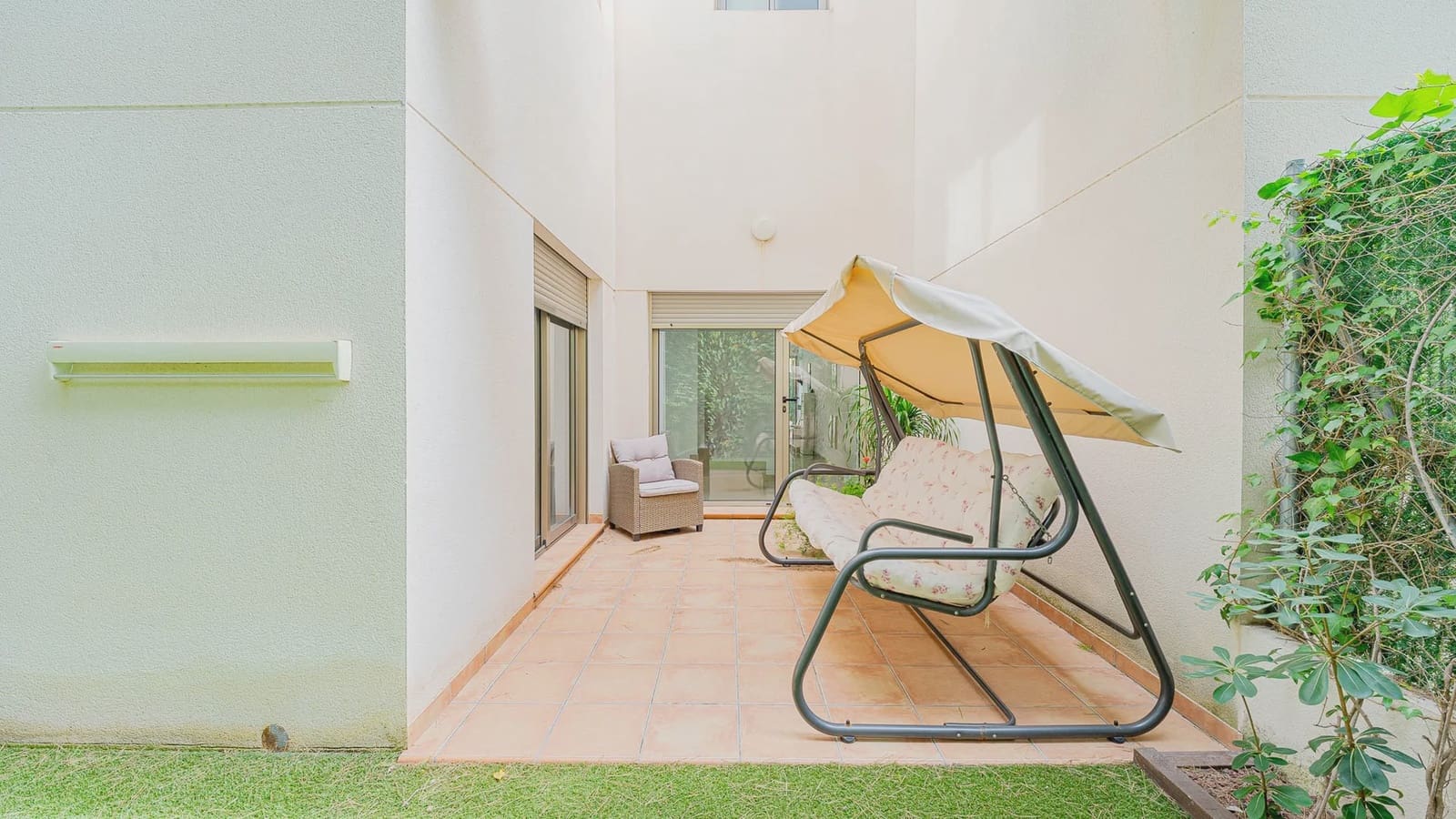 3 sovrum Hus till salu i Punta Prima med pool garage - 355 000 € (Ref: 9994468)