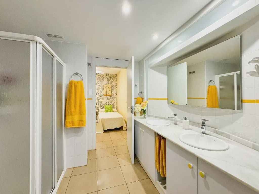 2 Zimmer Apartment zu verkaufen in Playa Flamenca mit Pool Garage - 260.000 € (Ref: 9994470)