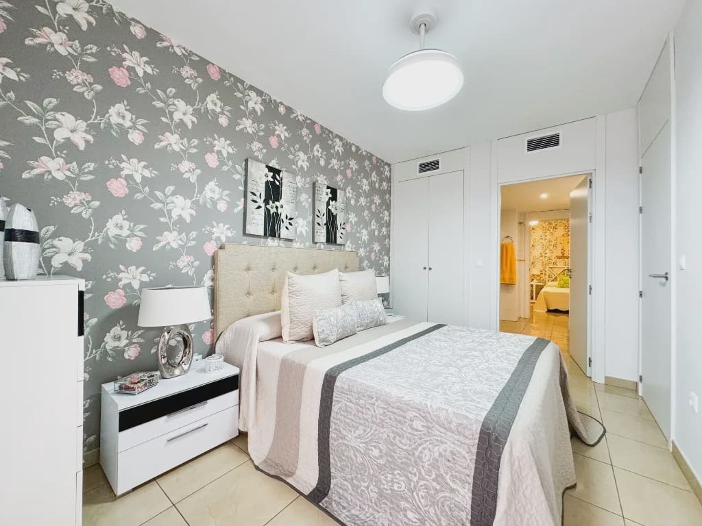 2 Zimmer Apartment zu verkaufen in Playa Flamenca mit Pool Garage - 260.000 € (Ref: 9994470)