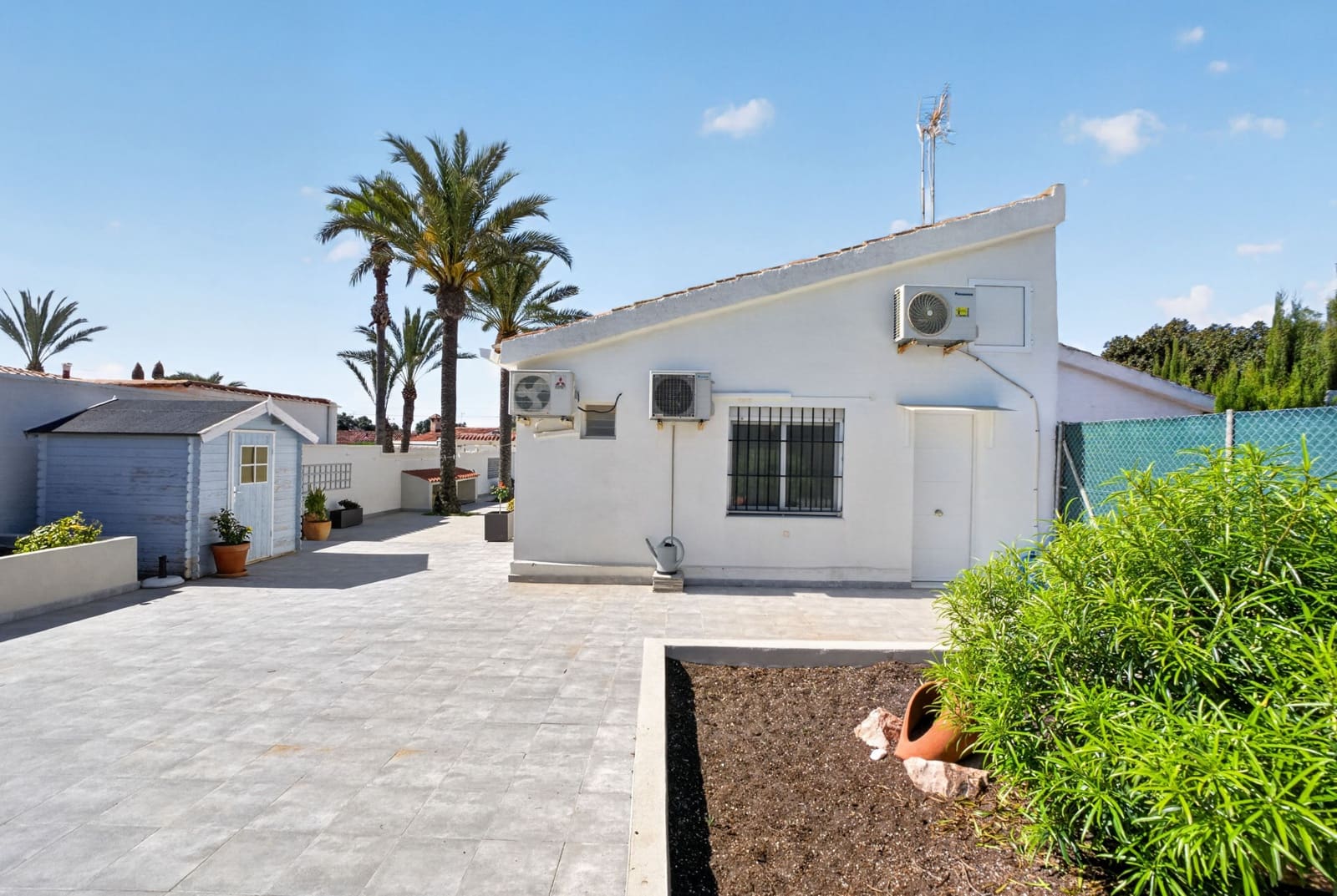 3 quarto Moradia para venda em Torrevieja com garagem - 399 000 € (Ref: 9995309)