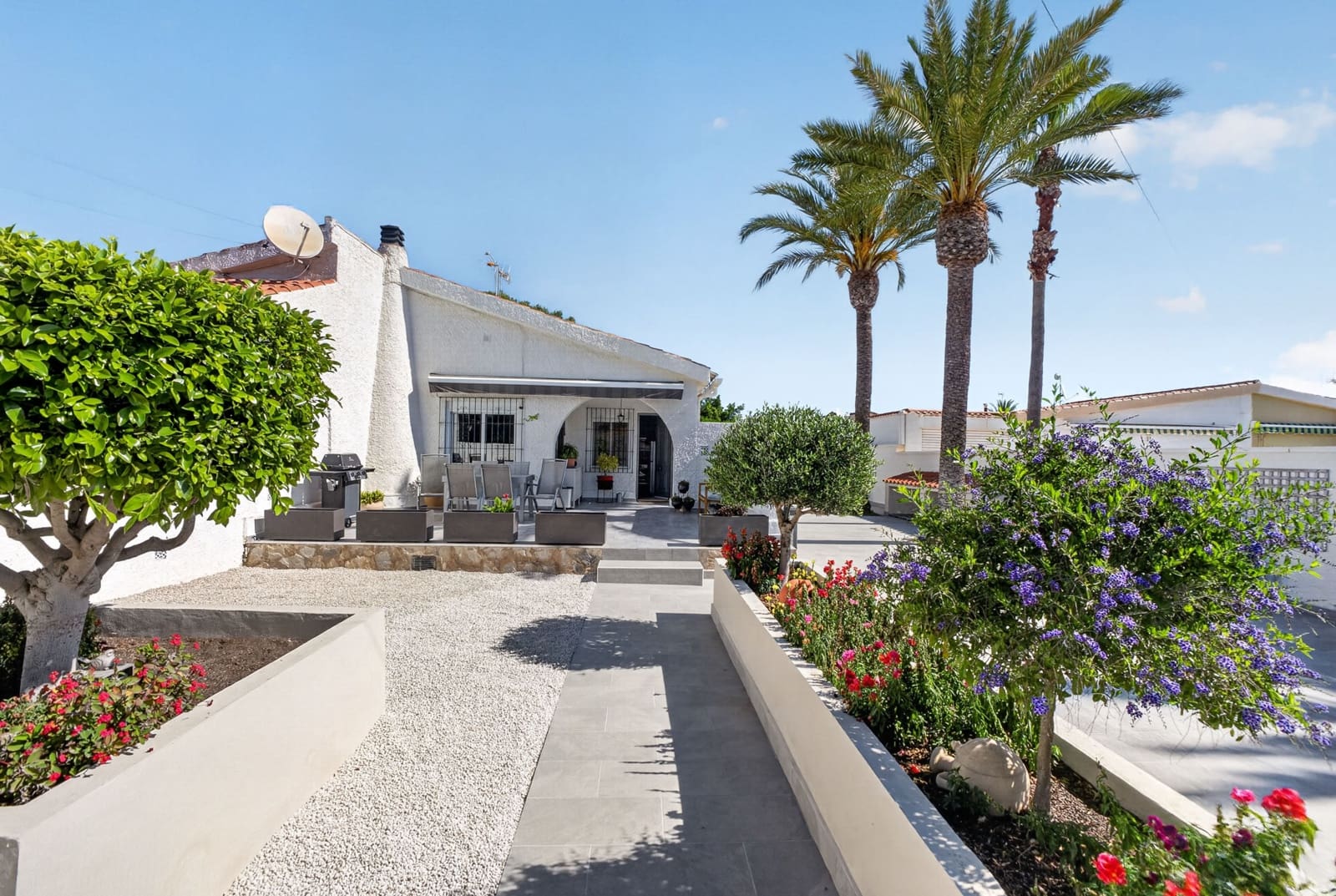 3 quarto Moradia para venda em Torrevieja com garagem - 399 000 € (Ref: 9995309)