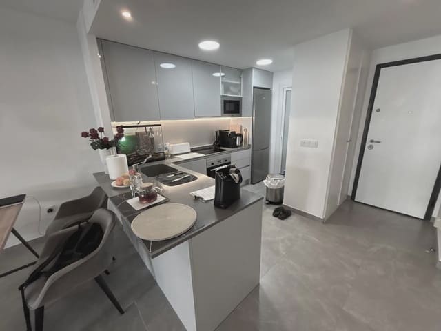 2 Zimmer Apartment zu verkaufen in Playa Flamenca, Orihuela mit Pool - 420.000 € (Ref: 9995413)