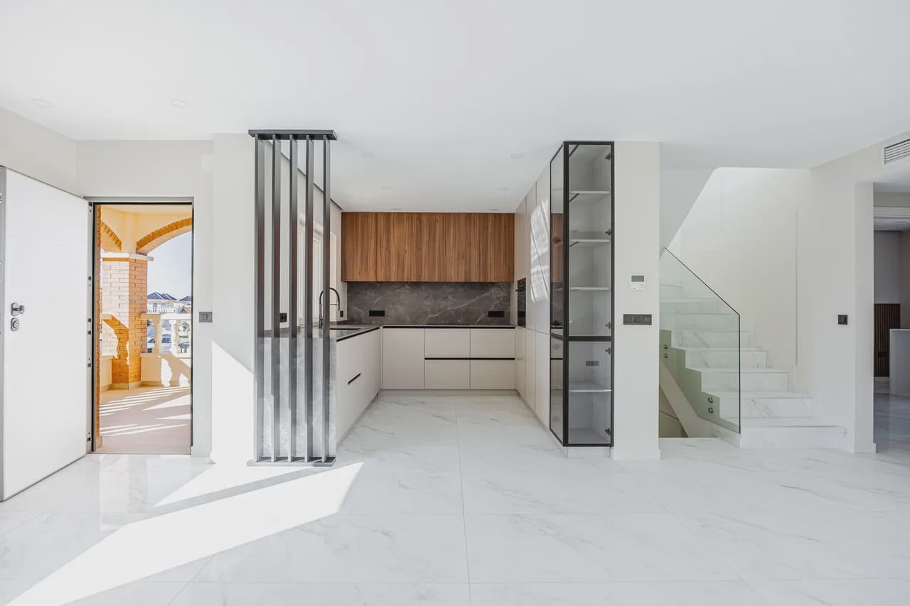 4 Zimmer Villa zu verkaufen in Ciudad Quesada mit Pool Garage - 580.000 € (Ref: 9995415)