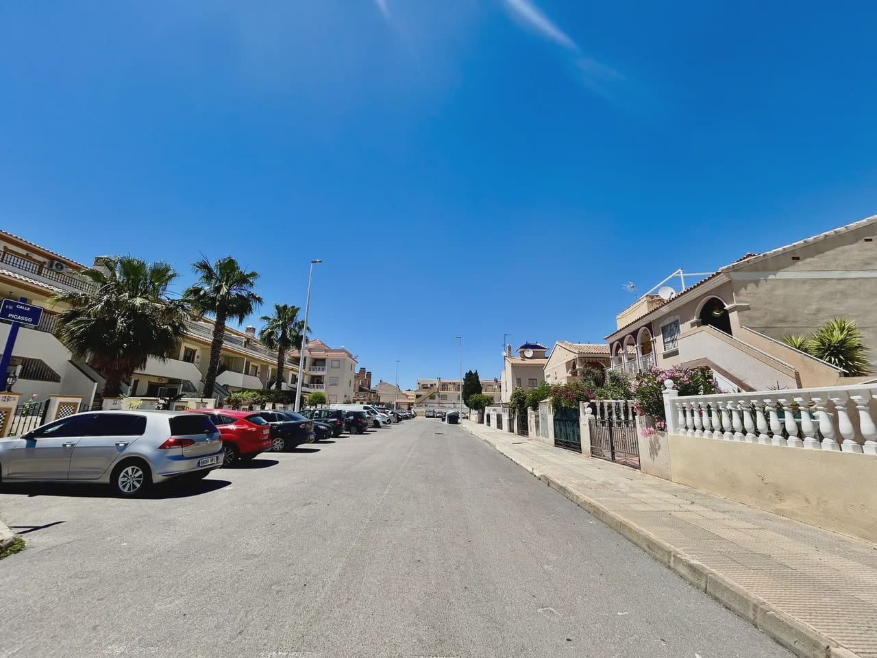 2 soverom Villa til salgs i La Zenia med svømmebasseng garasje - € 165 000 (Ref: 9995417)